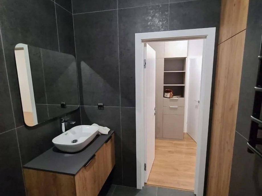 Укладка керамогранита в Санузле на ул. Коммуны 1