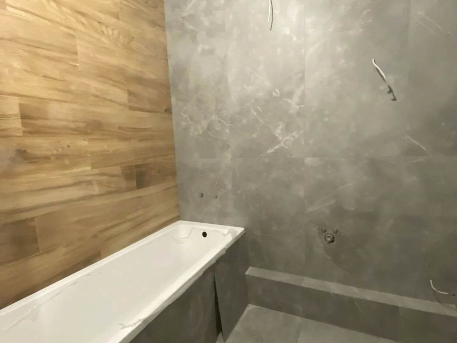 Укладка керамогранита в Санузле на Парфёновской ул. 3