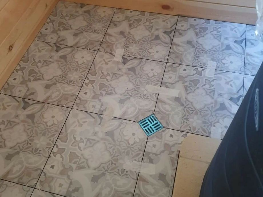 Укладка керамогранита на пол в Металлострое 2