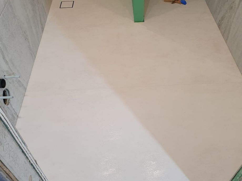 Укладка крупноформатного керамогранита на пол на Ленинском пр.  6